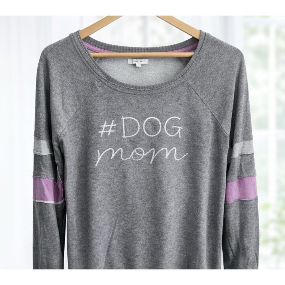 Maurices Dog Mom Knit Top Size Small Distressed Pullover Sweater Gray Pink
